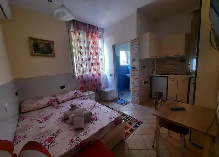 Lovely & Quite 1234gs