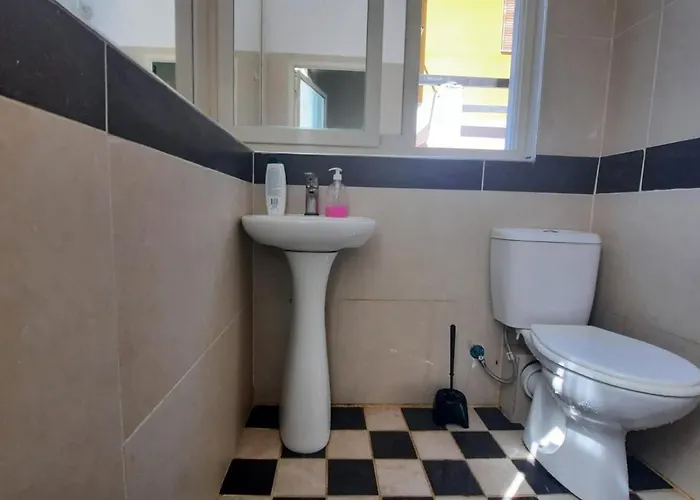 Lovely & Quite 1234gs Apartment