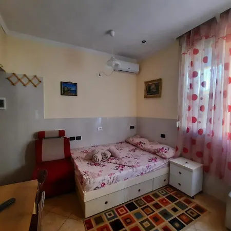 Lovely & Quite 1234gs * Tirana
