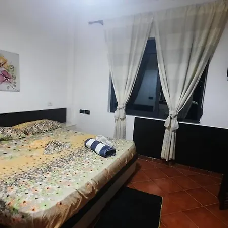 Lovely & Quite 1234gs Appartamento Tirana