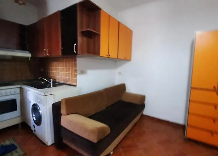 Lovely & Quite 1234gs